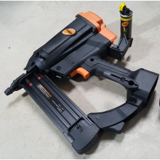 Fixing carpet gripper to different types of sub-floors